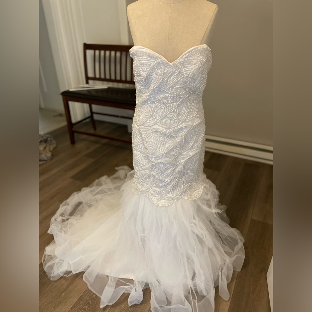 Source Unknown White Strapless Wedding Dress - Picture 9 of 16